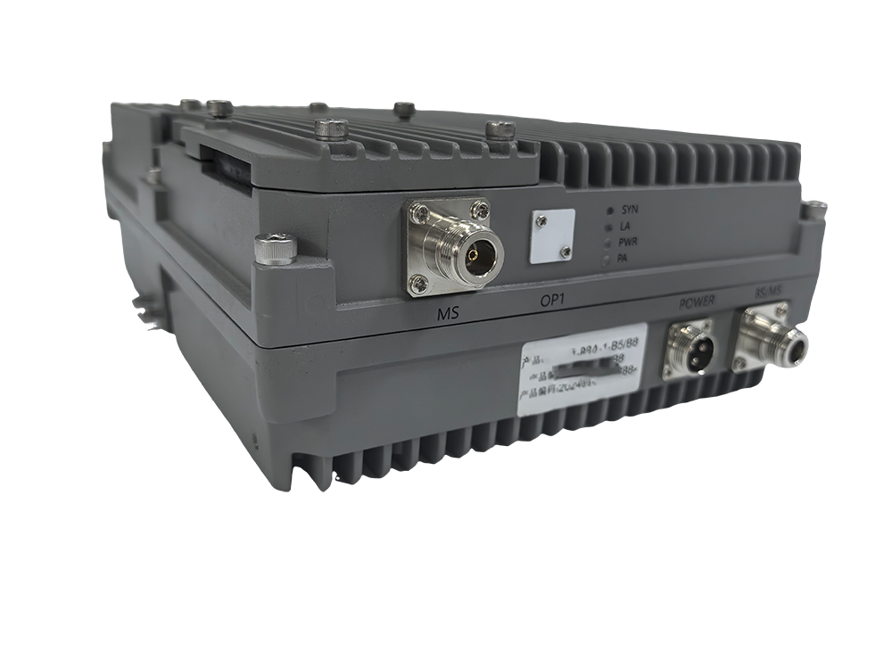  双台子三频手机信号接收器2000㎡